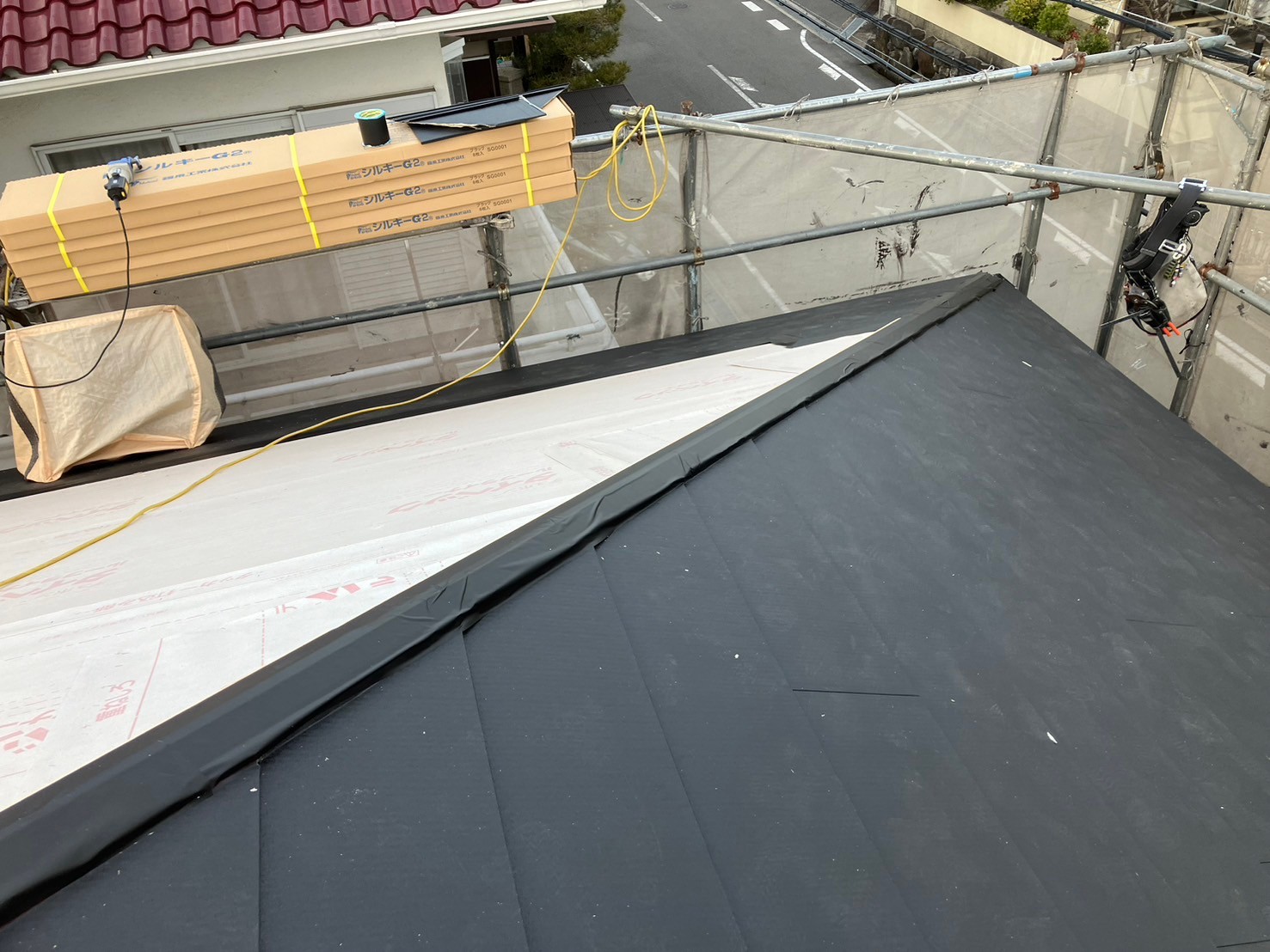 屋根葺き替え工事 