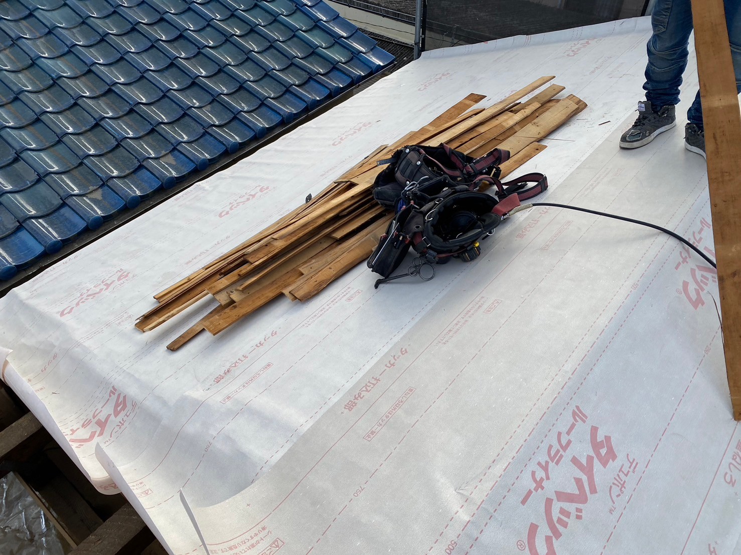 屋根葺き替え工事 