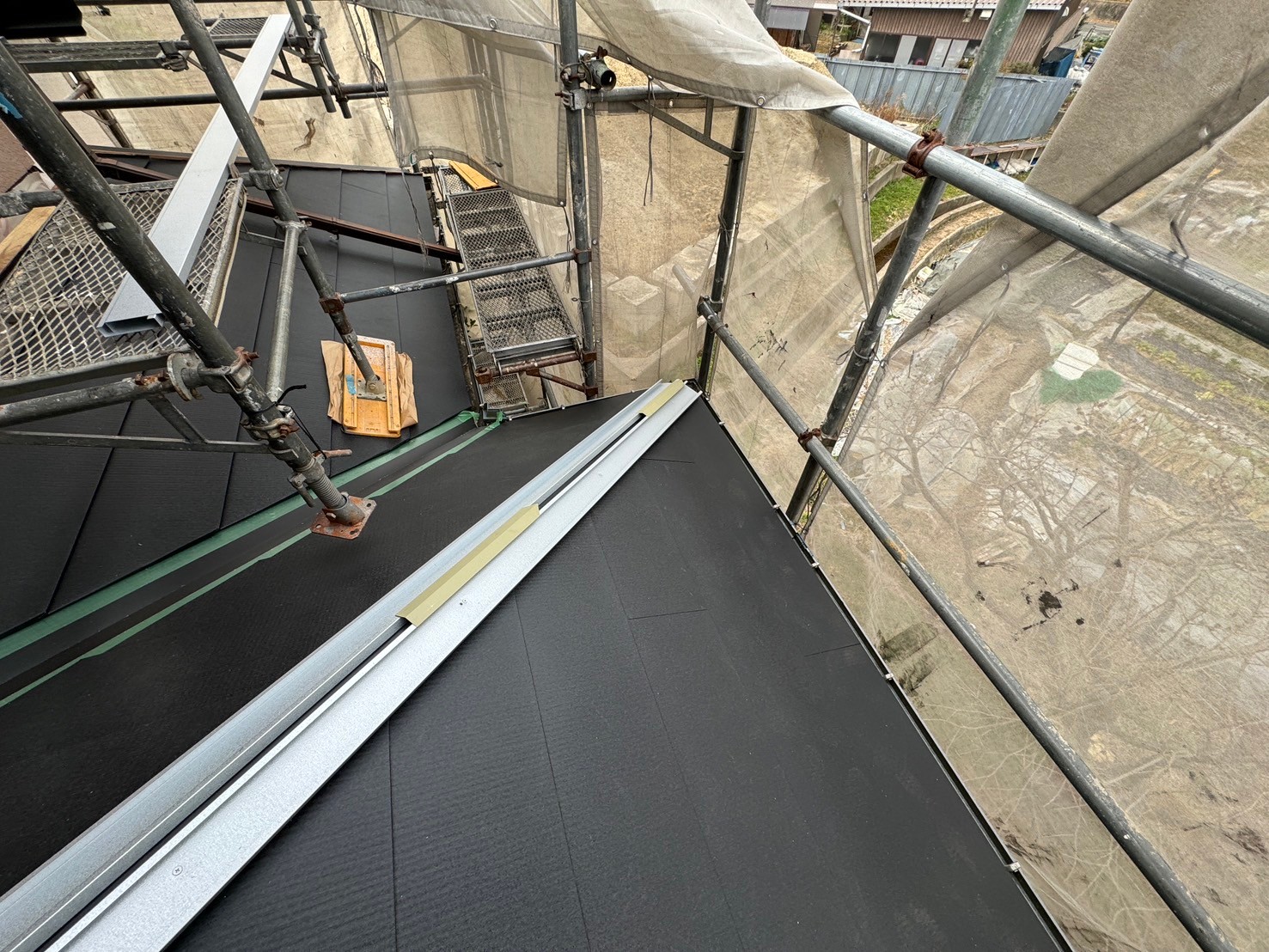 屋根葺き替え工事 