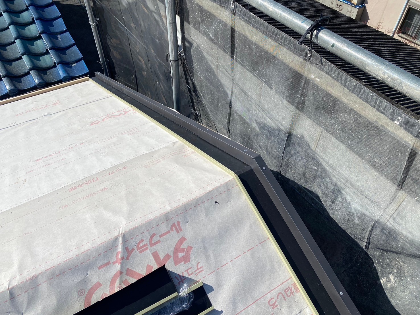 屋根葺き替え工事 