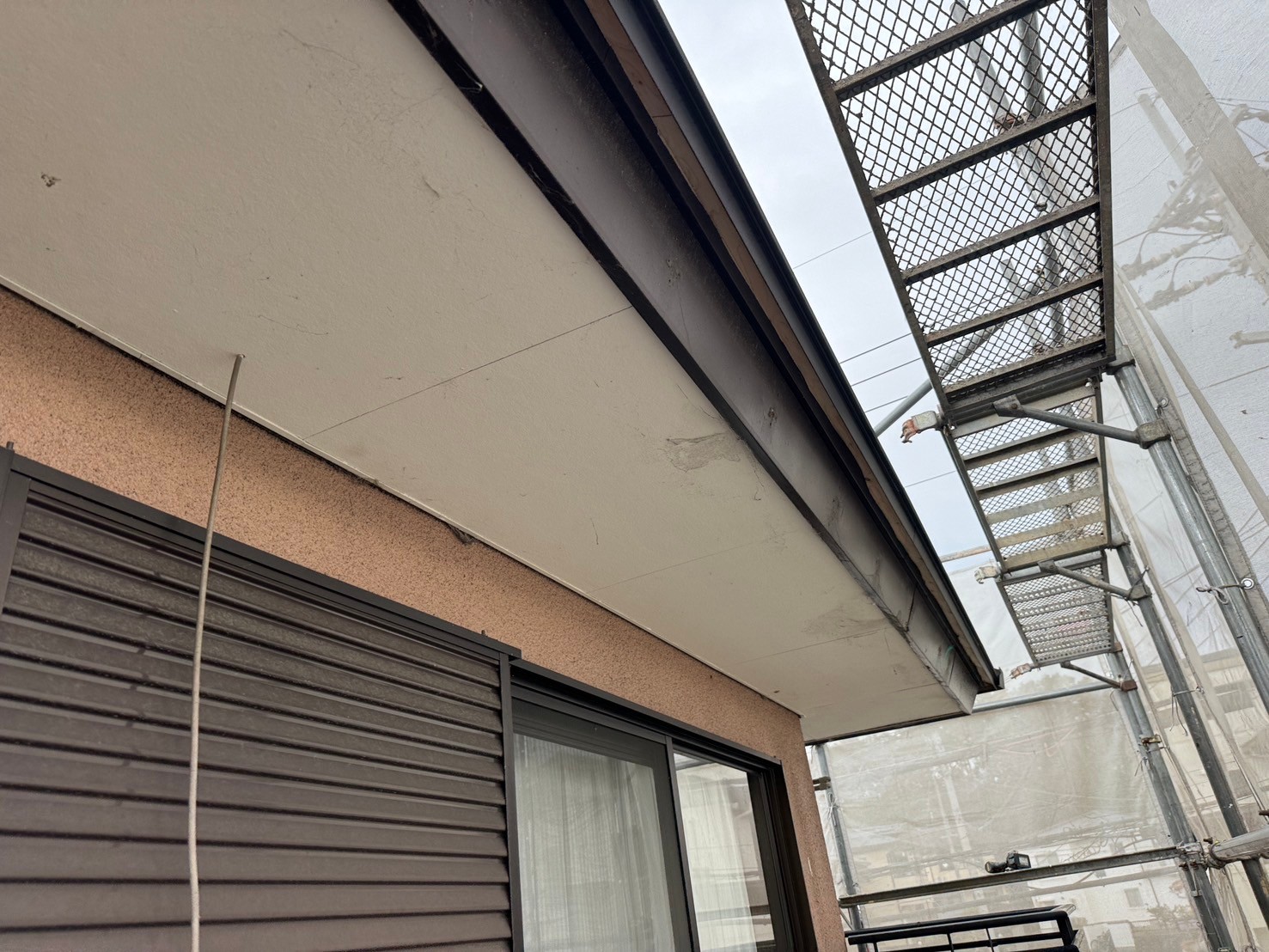 雨とい架け替え工事 