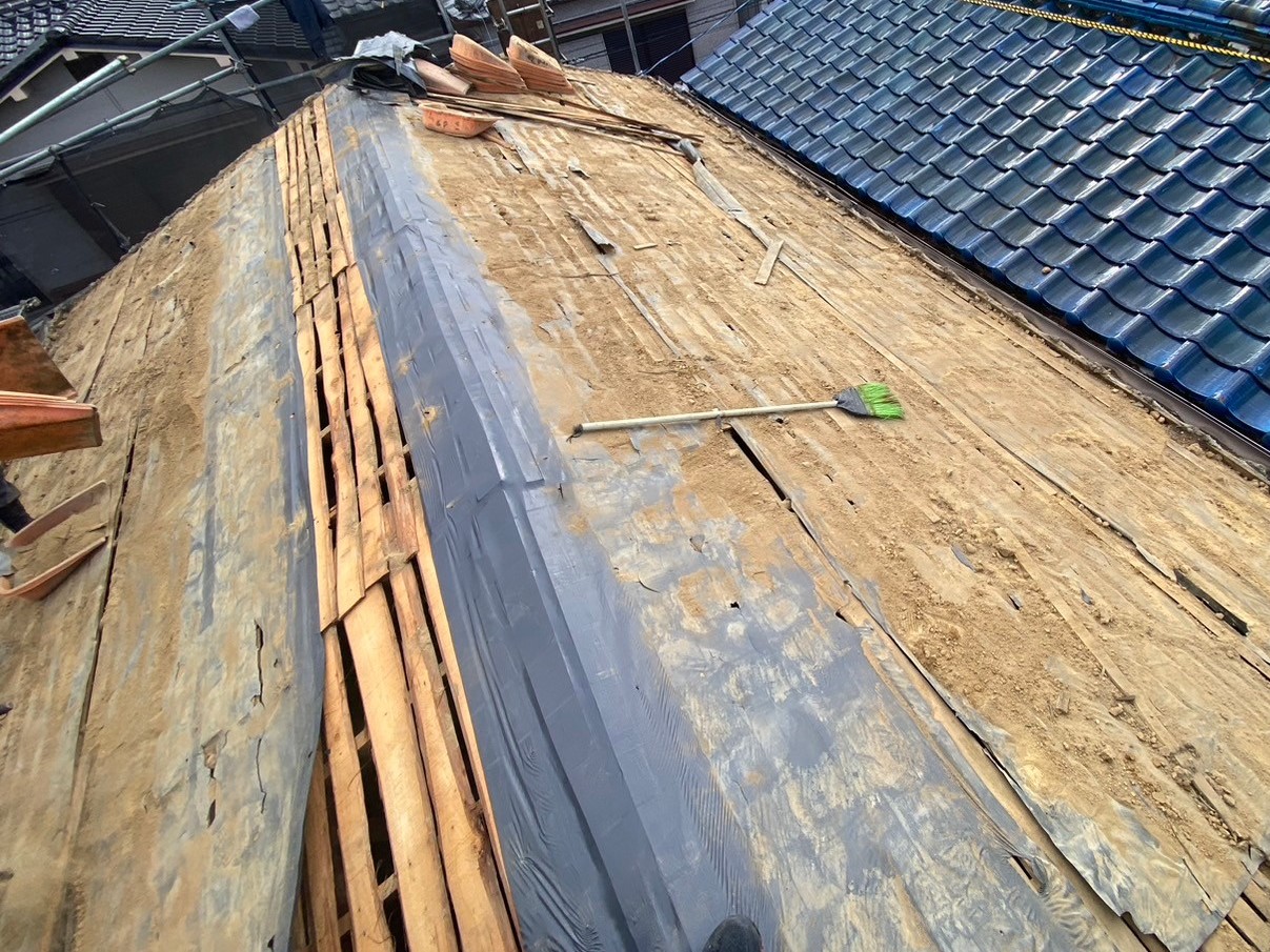 屋根葺き替え工事 