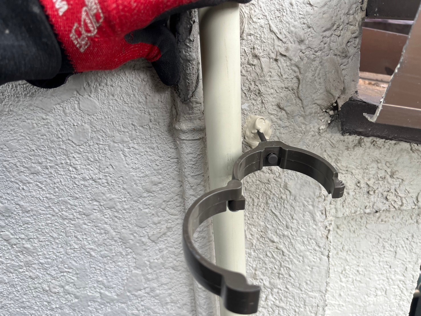 雨とい架け替え工事 