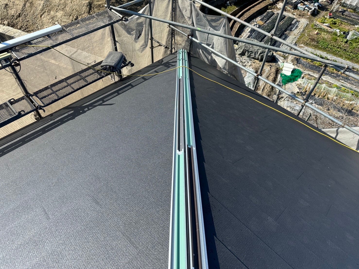 屋根葺き替え工事 