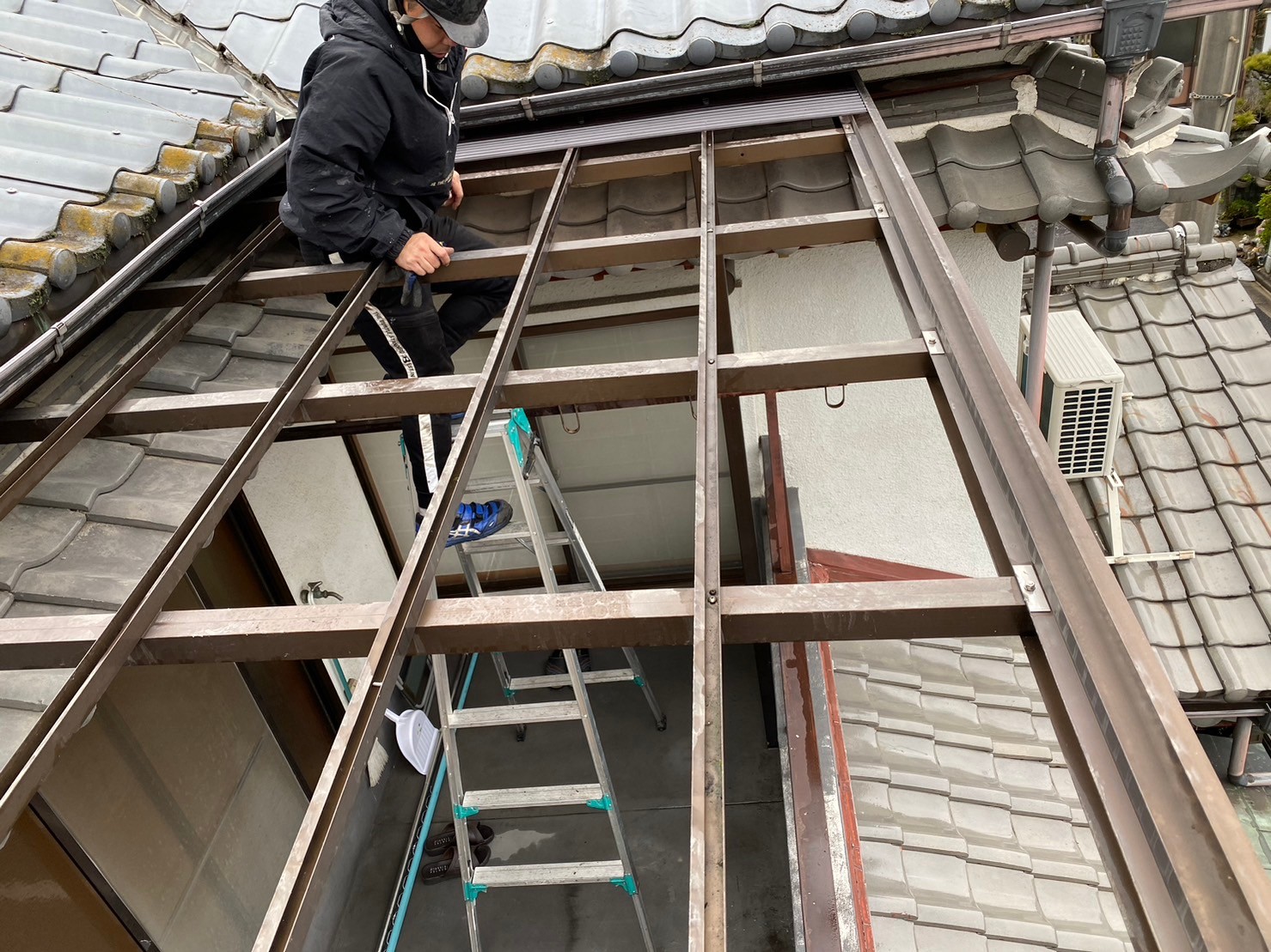 ポリカ張り替え工事 