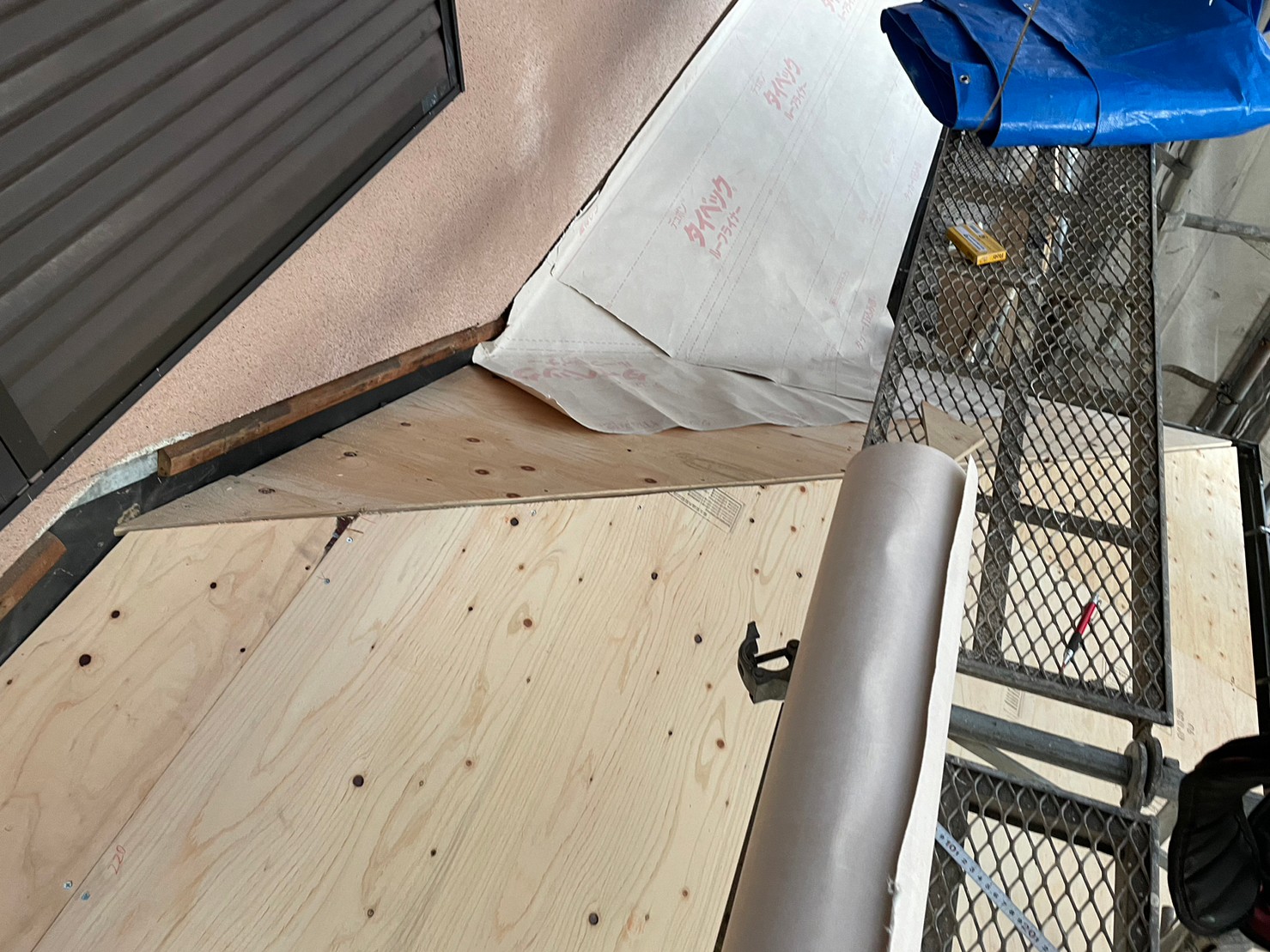 屋根葺き替え工事 