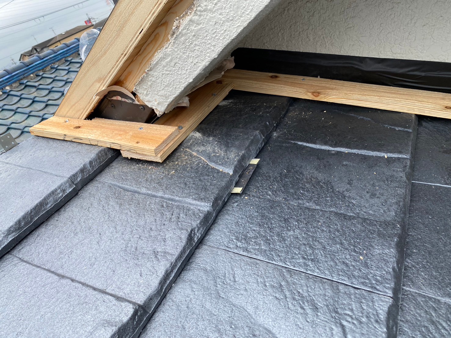 屋根葺き替え工事 