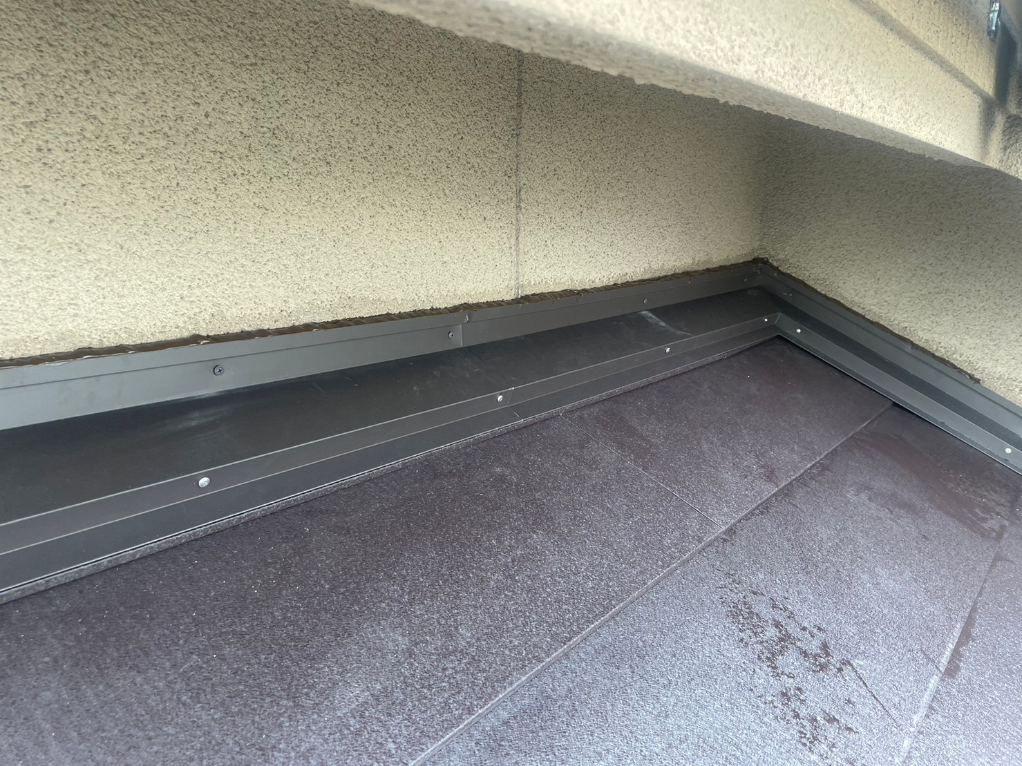 屋根カバー工事（下屋） 