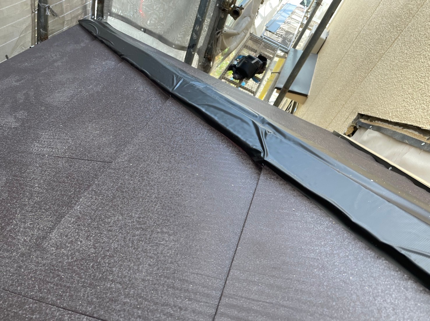 屋根葺き替え工事 