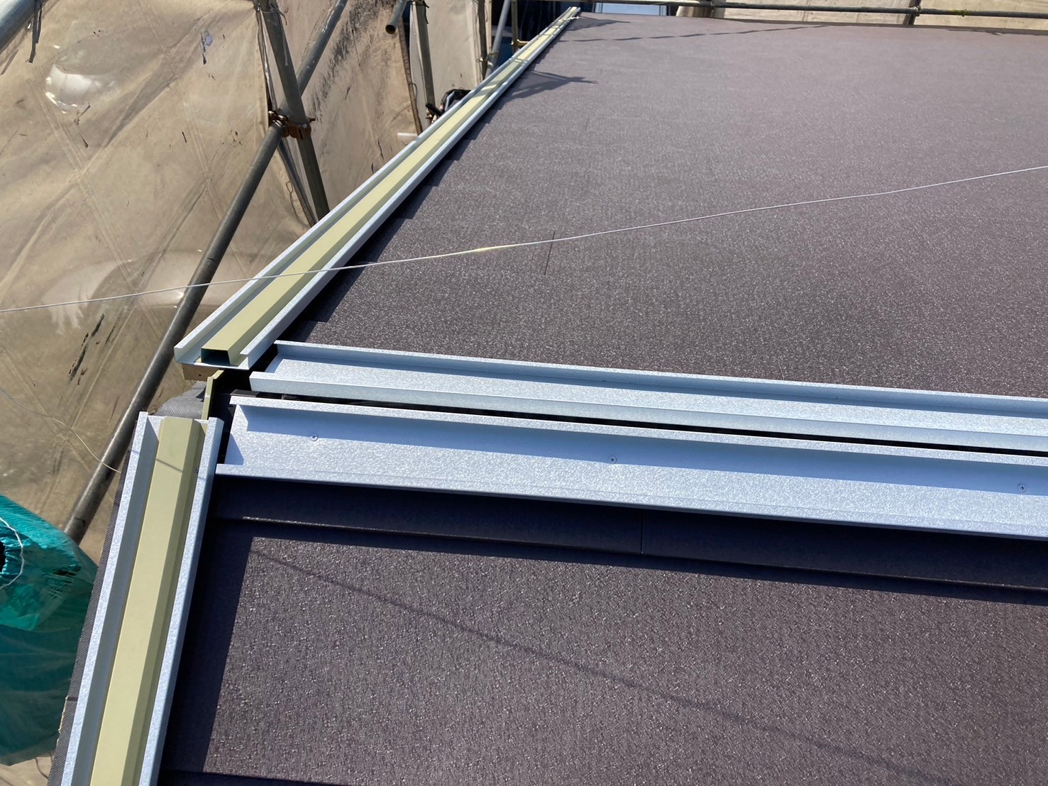 屋根カバー工事（大屋根） 