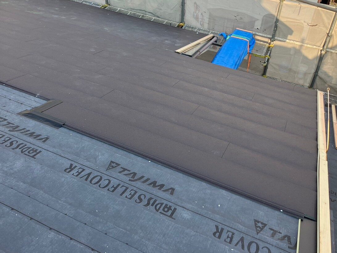 屋根カバー工事（大屋根） 