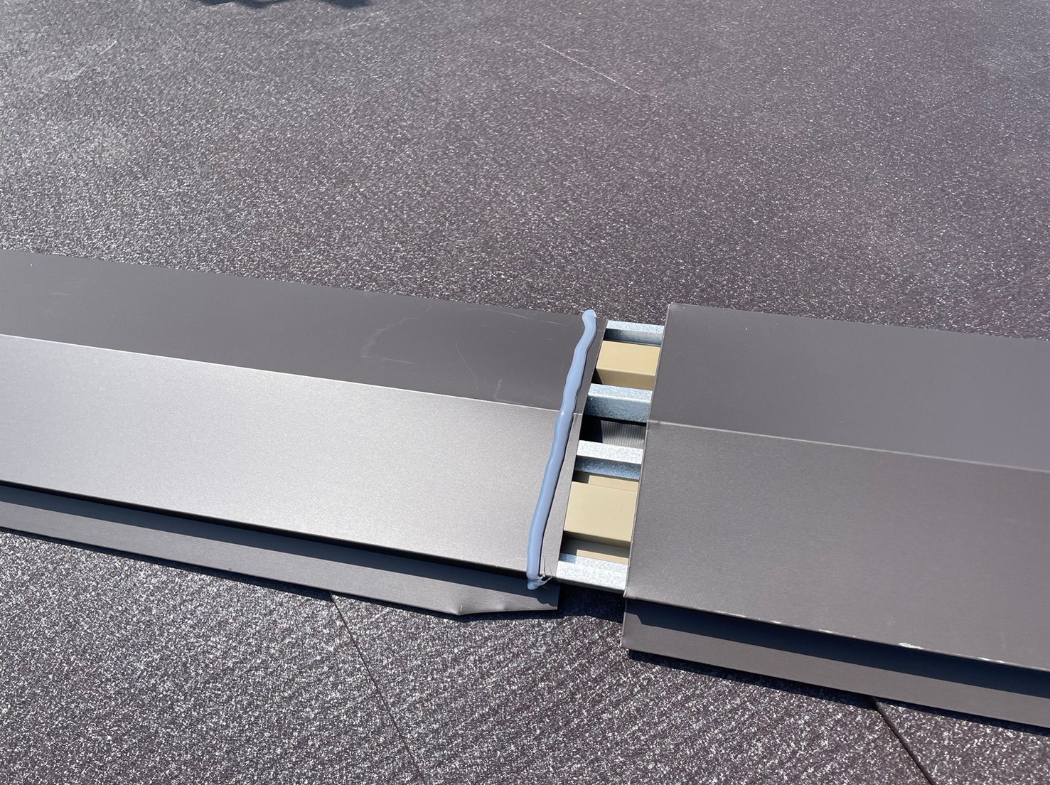 屋根葺き替え工事 