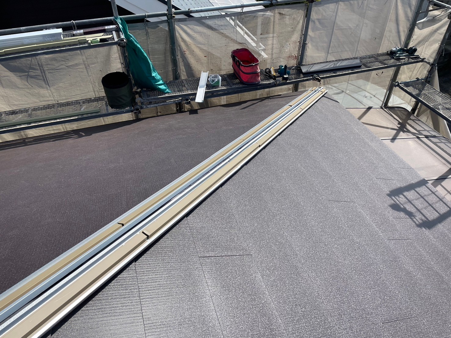 屋根葺き替え工事 