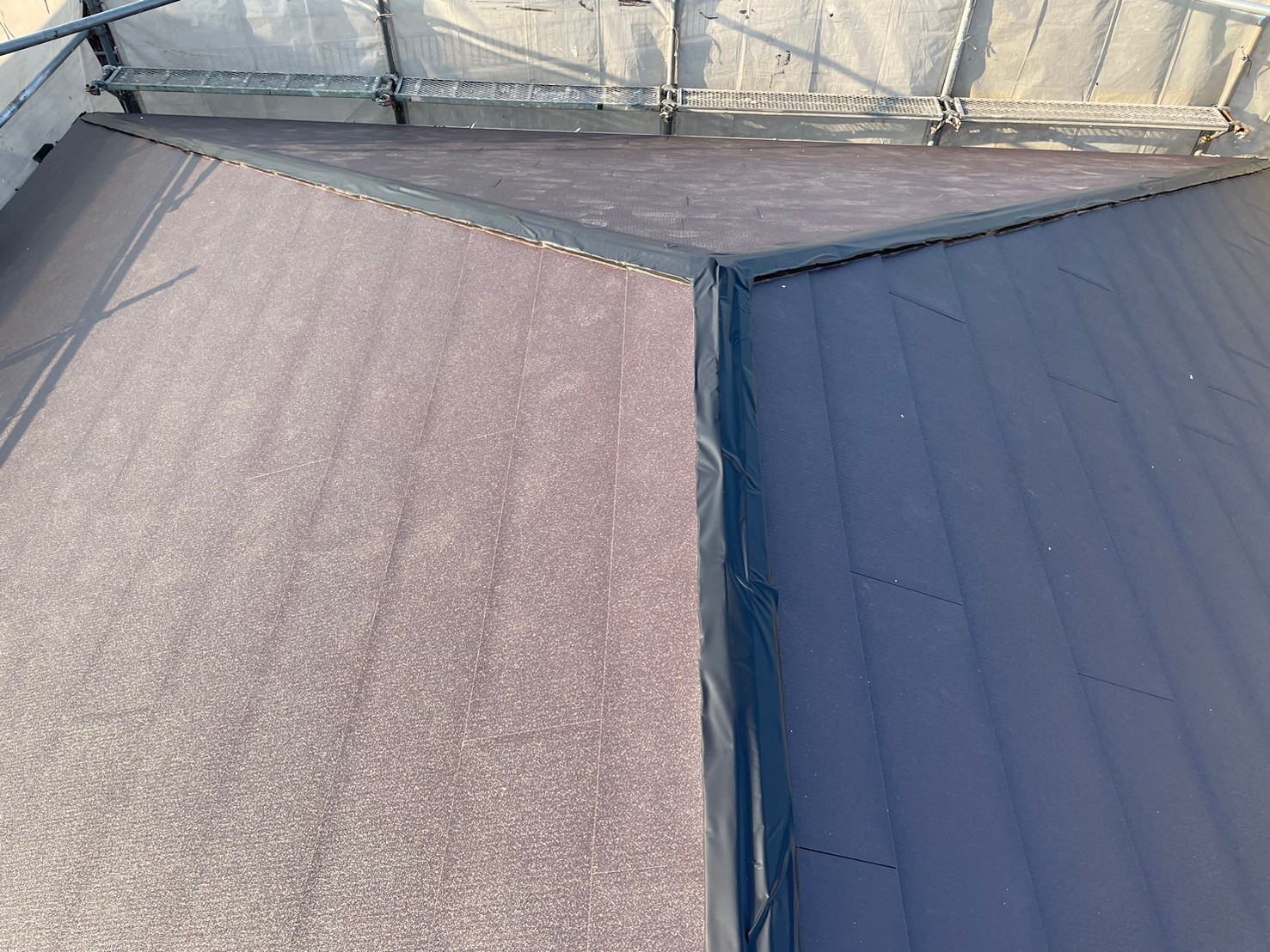 屋根葺き替え工事 