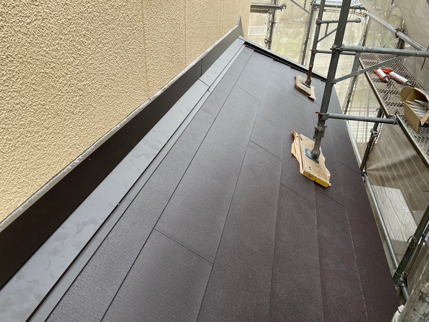 屋根葺き替え工事 