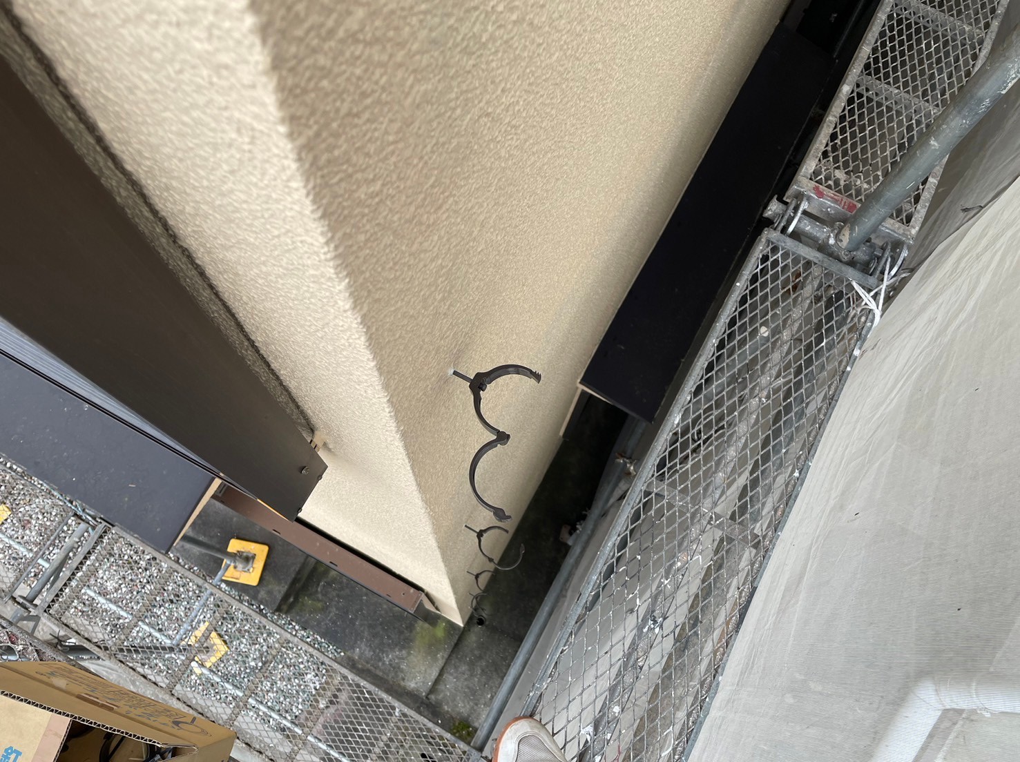 雨とい架け替え工事 