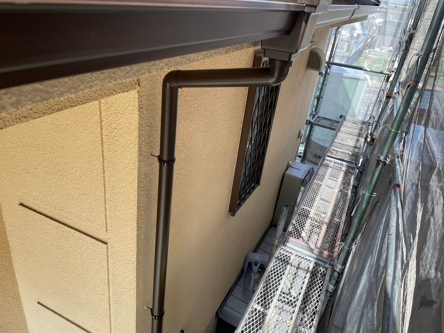 雨とい架け替え工事 