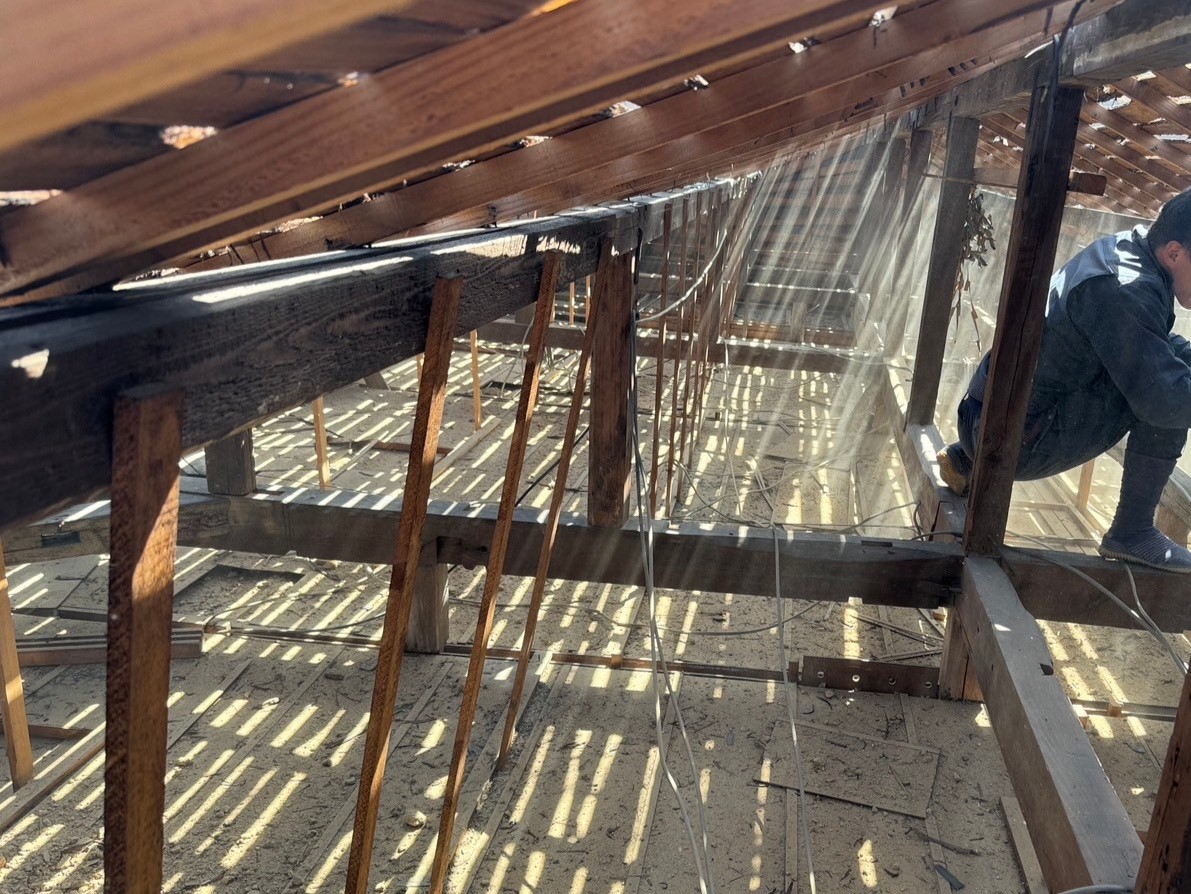 屋根葺き替え工事 