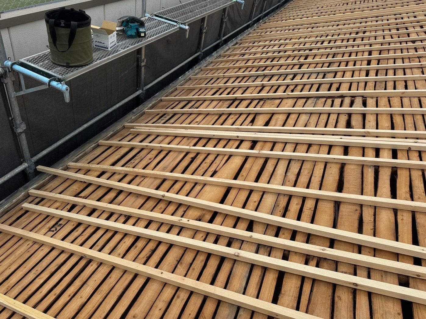 屋根葺き替え工事 