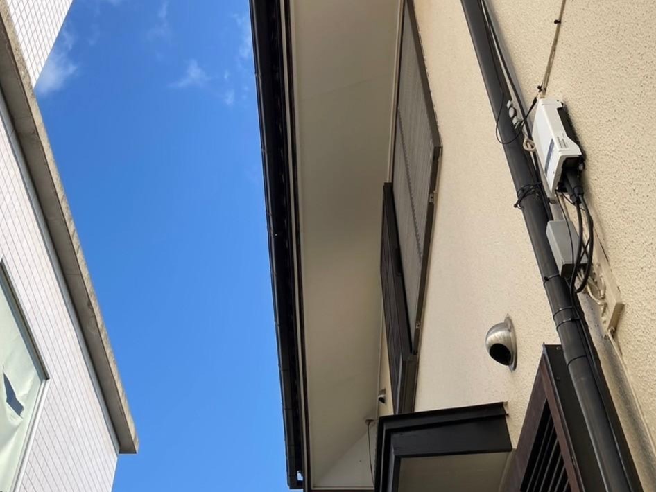 部分雨とい架け替え工事 