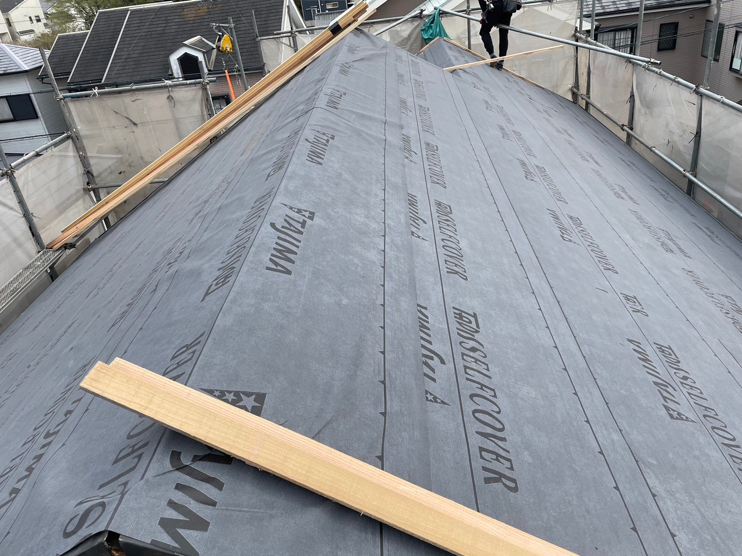 屋根カバー工事(大屋根)