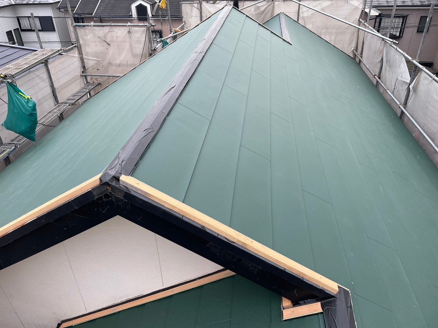 屋根カバー工事(大屋根)