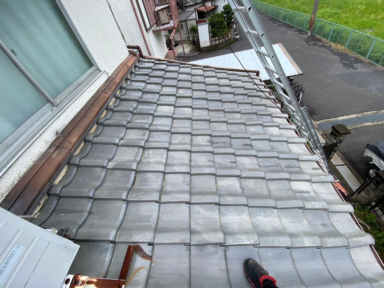 ズレ上げラバーロック（下屋） 