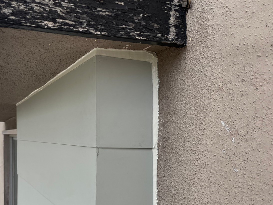 戸袋板金鎧張り 