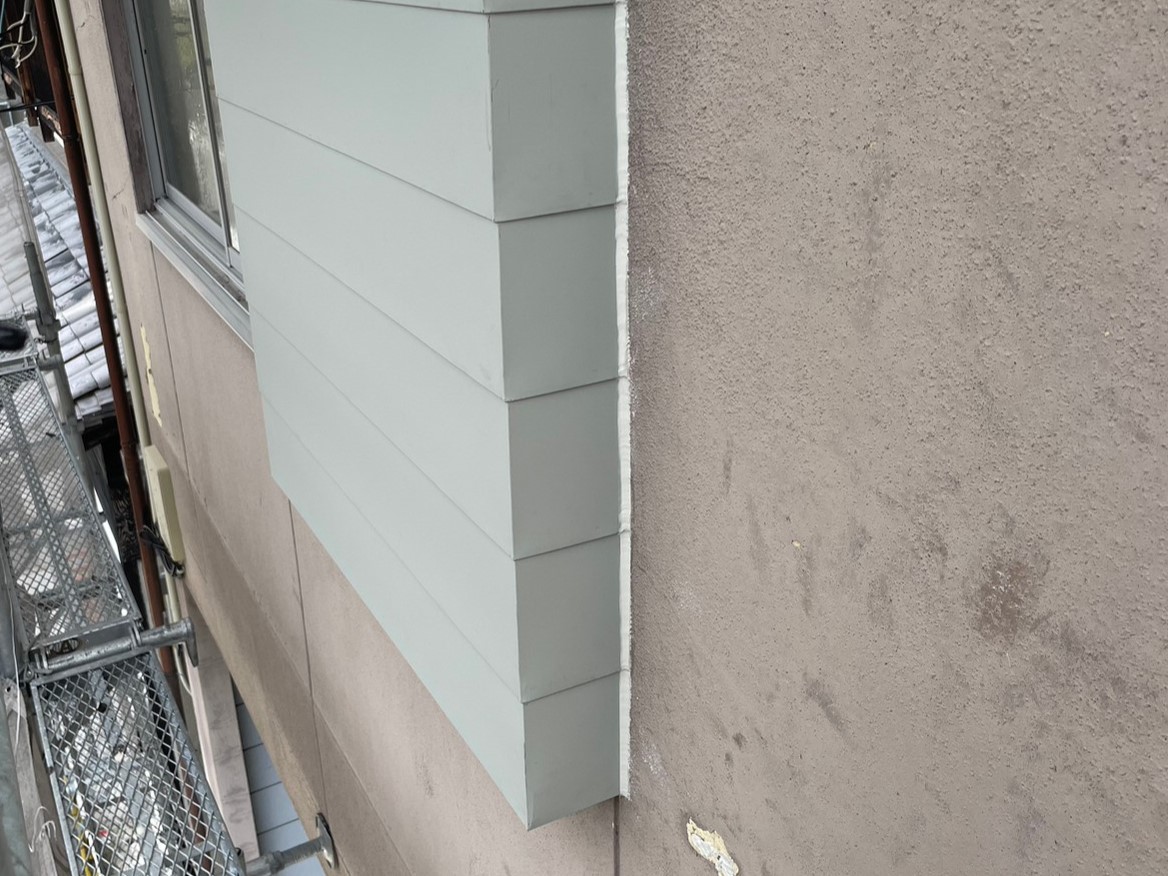 戸袋板金鎧張り 