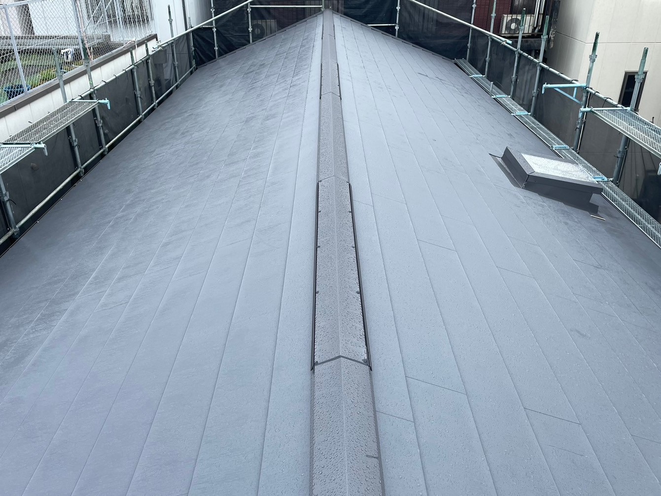 R6.3/16～4/4　東大阪市　屋根葺き替え、雨とい工事