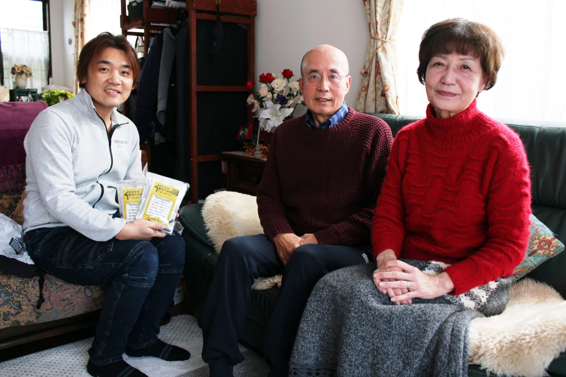 屋根は森板金できっちりやってもらって、良い材料を使ってるから一回で一生持つから安心してる。