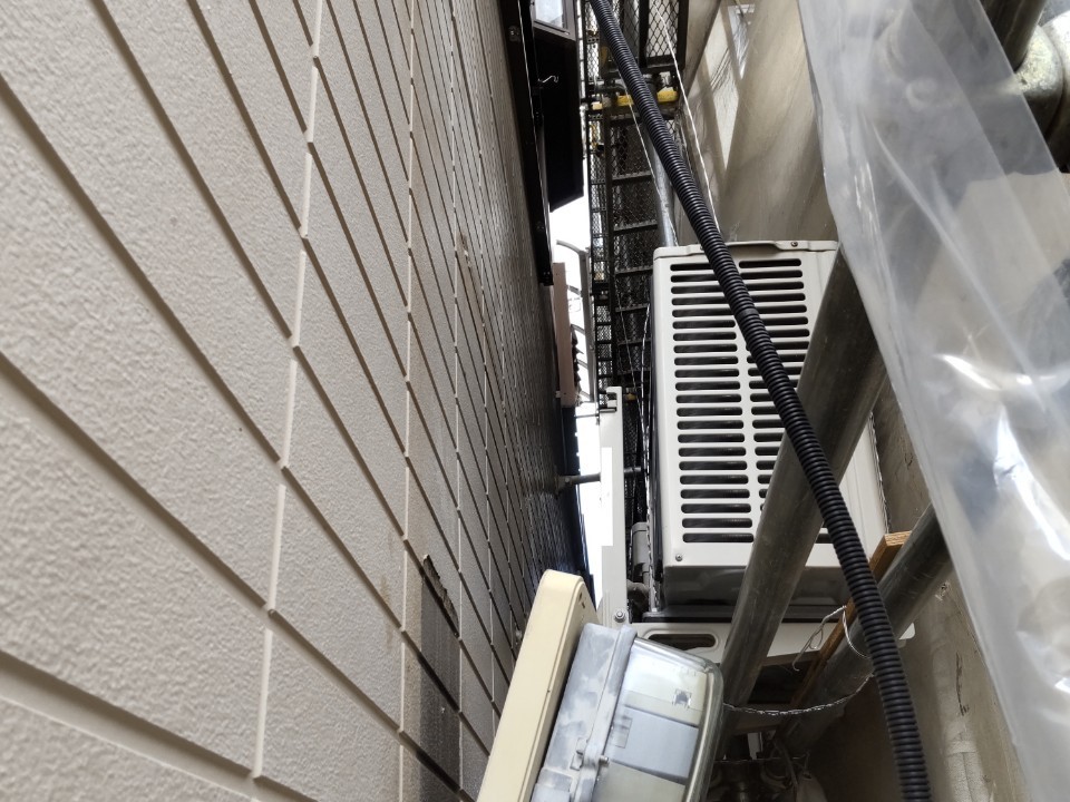 室外機、電気脱着板金工事 