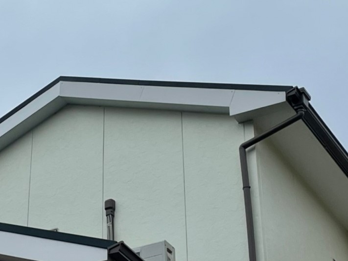 京都市　H様邸　破風板金工事、雨とい掃除