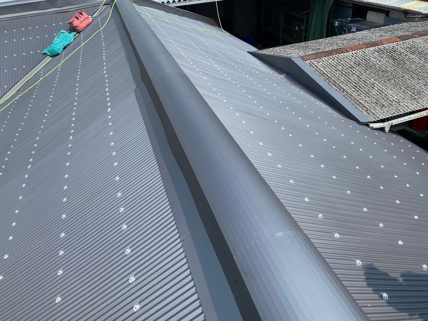 ガルバ波板カバー工事