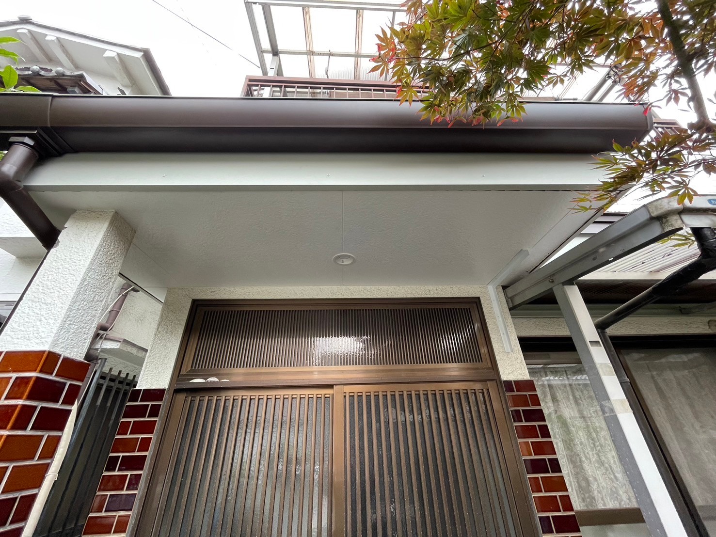 R6.6/3～6/6　羽曳野市　H様邸　玄関庇改修工事
