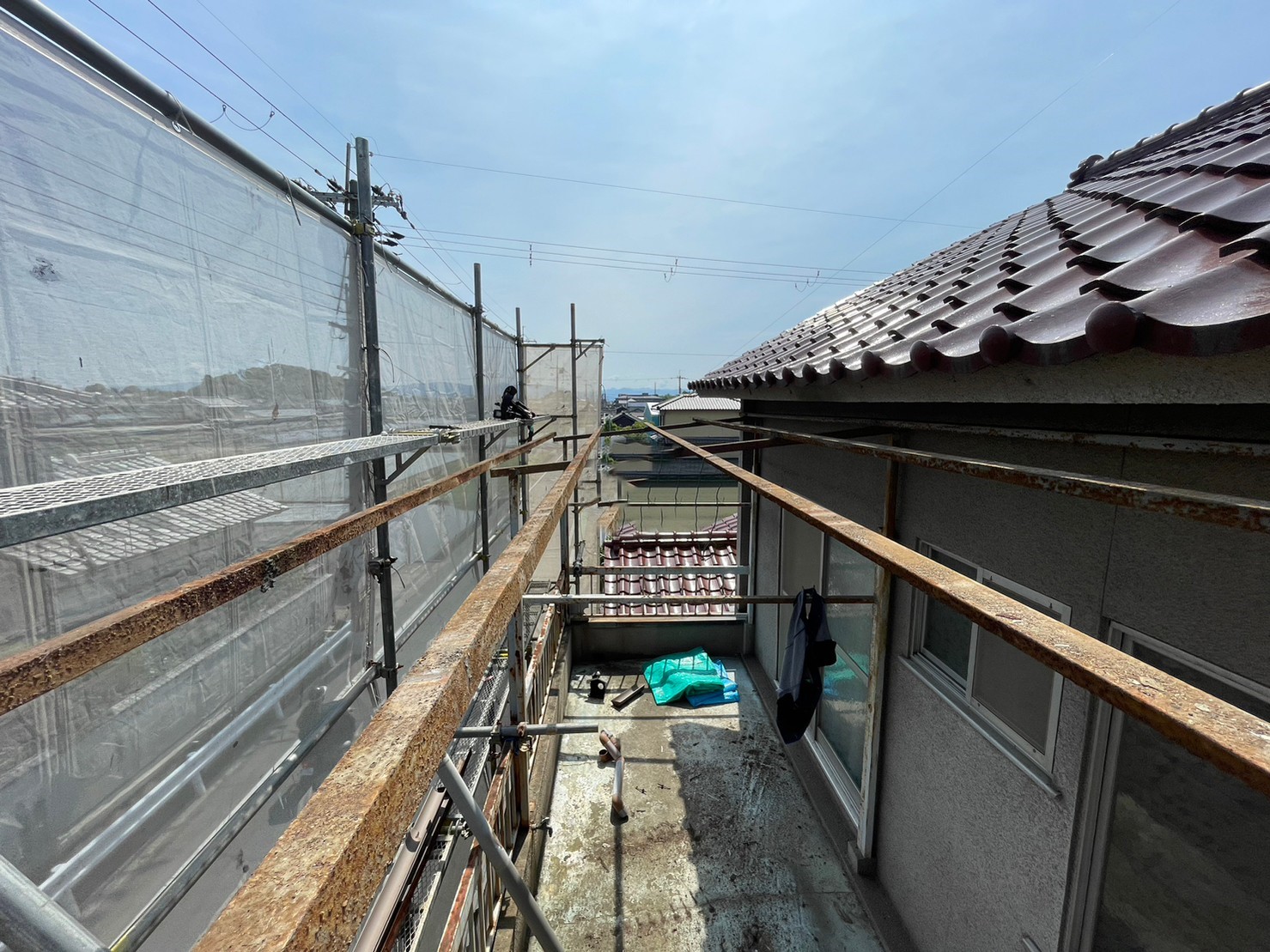 既存波板撤去及びポリカ小波張り替え工事