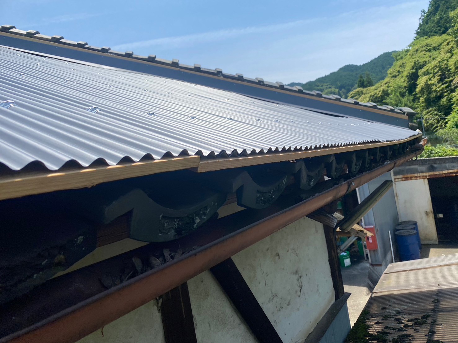 ガルバ波板カバー工事